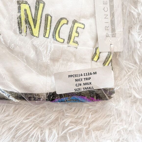 Prince Peter Collection White Have a Nice Trip Graphic Short Sleeve T Shirt SZ S - Picture 4 of 8